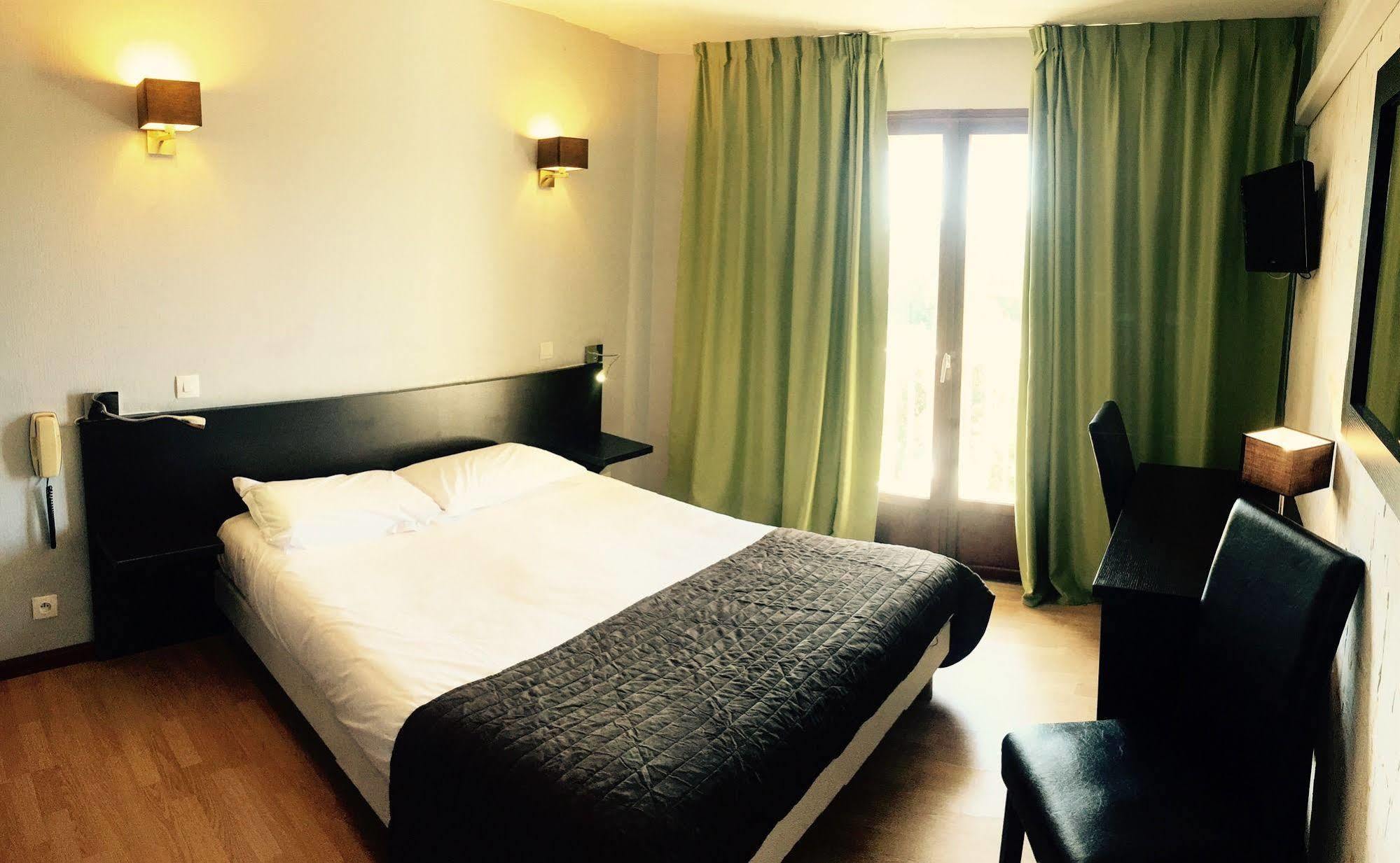 Hotel & Appartements Acqua Dolce Eccica-Suarella  Екстериор снимка